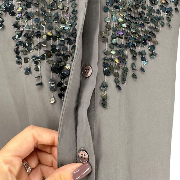 Chicos Top Gray V Neck Button Up Iridescent Sequin Embellished Size 0 US Small - Picture 6 of 9